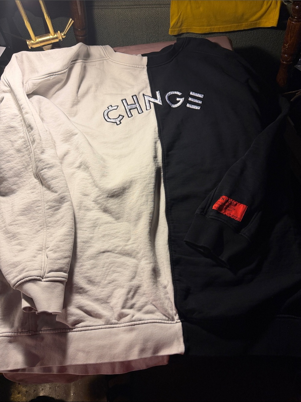 CHNGE Split-Color Crewneck Sweater - Black & Cream